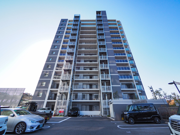 【Tステージ四郷駅前ザ・リード】外観