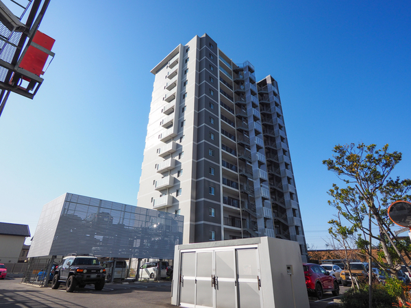 【Tステージ四郷駅前ザ・リード】外観