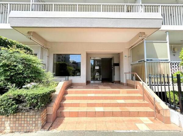 【ヴェラハイツ葛西】エントランス2 【ヴェラハイツ葛西】エントランス2