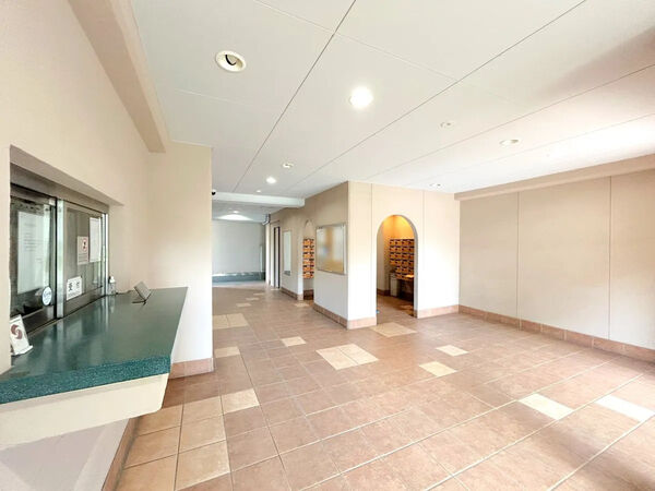 【ヴェラハイツ葛西】エントランス１