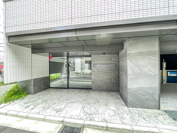 【クリオ横濱鶴見ミッドグレイス】エントランス