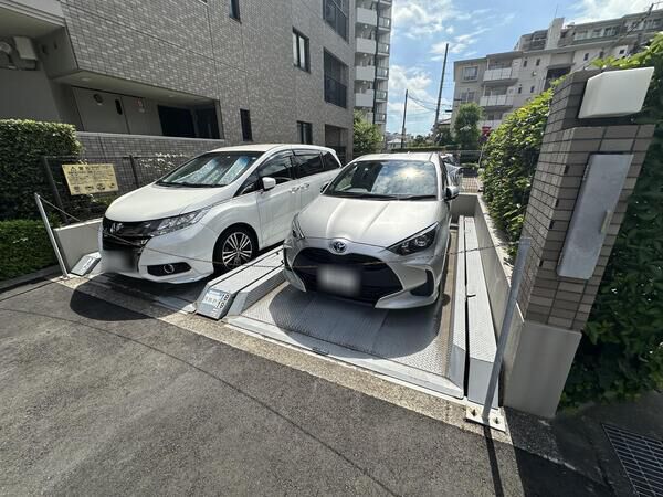 【オーベル大宮土呂プライムタワー】駐車場