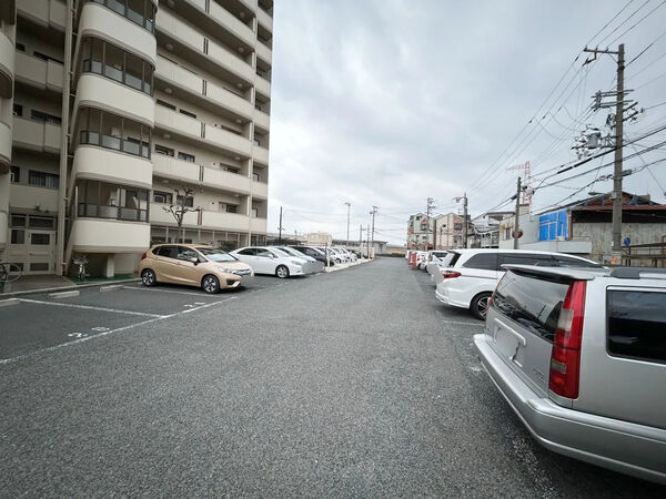【シャルマンフジ住之江公園アミューゼ】駐車場