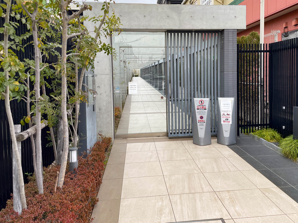 【メガシティテラスA棟】エントランス 【メガシティテラスA棟】エントランス