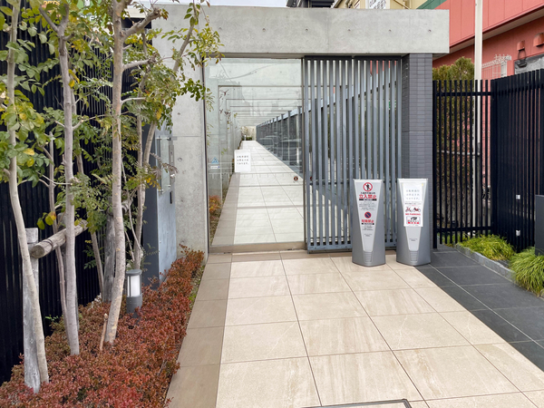 【メガシティテラスA棟】エントランス 【メガシティテラスA棟】エントランス