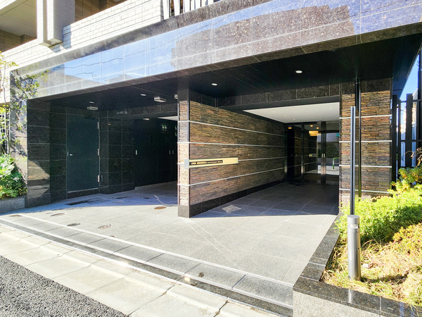 【オープンレジデンシア文京六義園テラス】エントランス 【オープンレジデンシア文京六義園テラス】エントランス