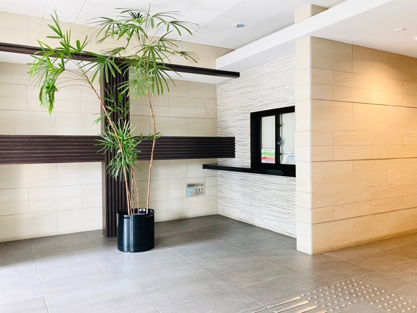 エントランスホール・管理員室