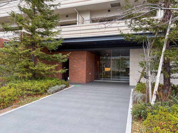 【ミリカ・ガーデン】エントランス 【ミリカ・ガーデン】エントランス