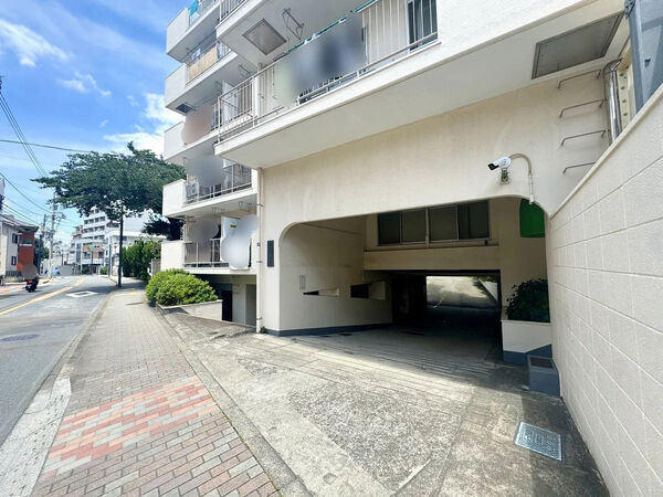 【宮本37ハイツ】エントランス