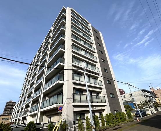 【クレアホームズ山鼻テラス】外観(南西方向) 【クレアホームズ山鼻テラス】外観(南西方向)