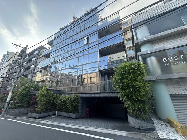 ロイヤルシーズン西麻布 1枚目 ロイヤルシーズン西麻布