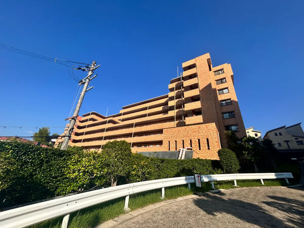 【ライオンズマンション枚方】外観 【ライオンズマンション枚方】外観