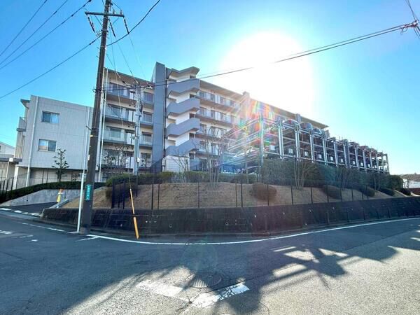 【レーベン多摩永山GARDEN HILLS】建物外観
