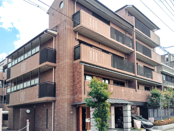 【グランシティオ御所西添花荘】外観