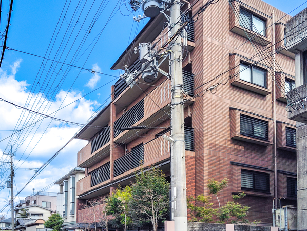 【グランシティオ御所西添花荘】外観