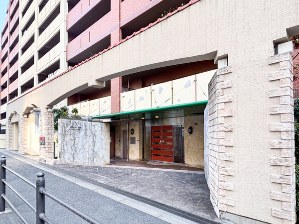 【エステムコート上本町アルティスクエア】館銘板 【エステムコート上本町アルティスクエア】館銘板