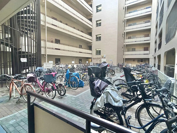 【住吉ニューライフ】共用部分(駐輪場) 【住吉ニューライフ】共用部分(駐輪場)