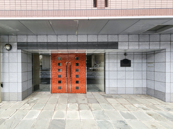 【メインステージ南麻布Ⅳ】エントランス