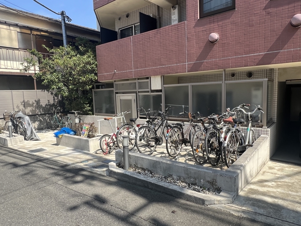 【アマヴェル大森】駐輪場 【アマヴェル大森】駐輪場