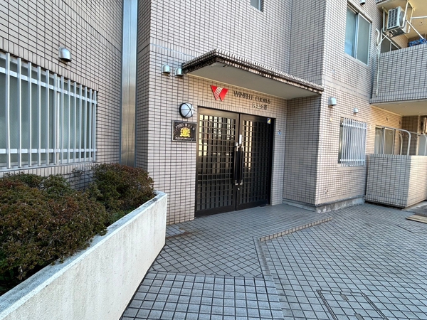 【ウィンベルコーラス井土ヶ谷】エントランス