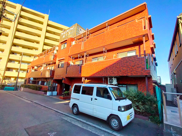 【ライオンズマンション松ケ丘】外観