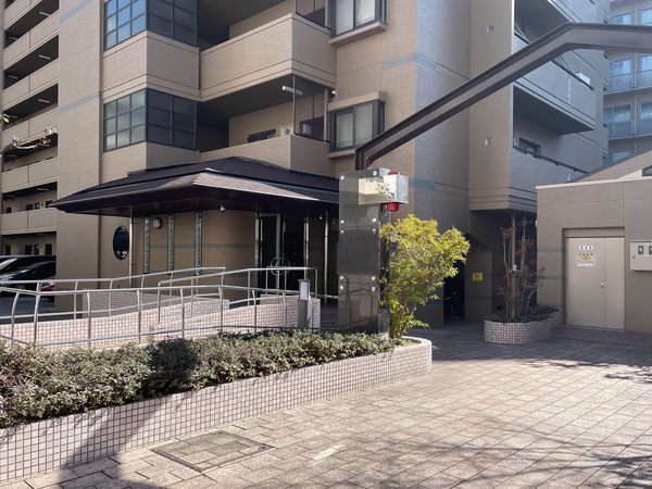 【アミング潮江C棟】エントランス