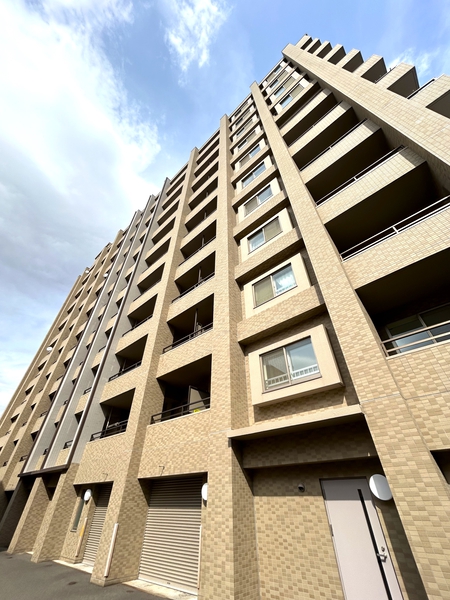 【エクセルシオール伏見】外観