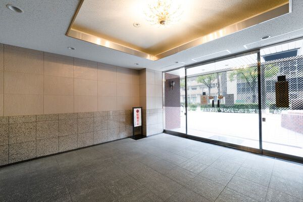 【ライオンズマンション江戸堀第2】エントランス