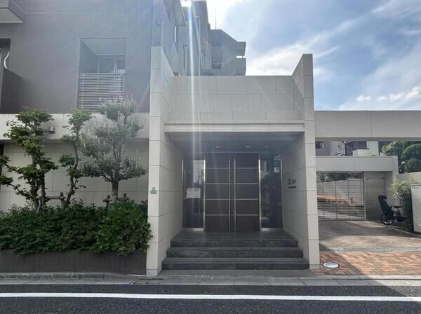 【D’クラディア練馬中村橋】エントランス