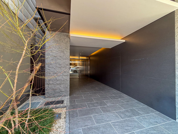 【シャリエ御所南柳馬場二条】エントランス 【シャリエ御所南柳馬場二条】エントランス