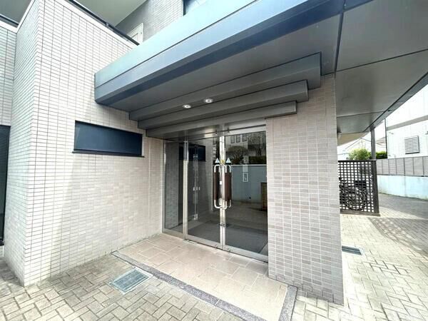 【東急ドエルアルス子平町南】エントランス1 【東急ドエルアルス子平町南】エントランス1