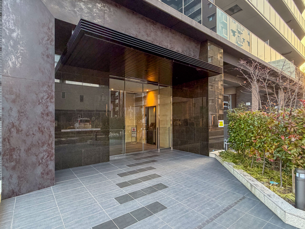 【サンメゾン堅田駅前】エントランス 【サンメゾン堅田駅前】エントランス