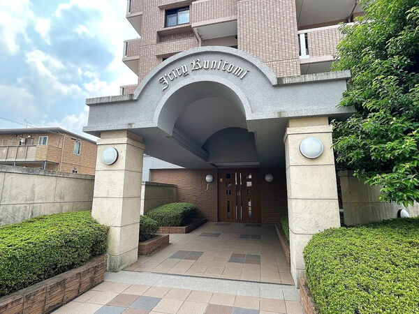 【ジェイシティ国富】エントランス 【ジェイシティ国富】エントランス