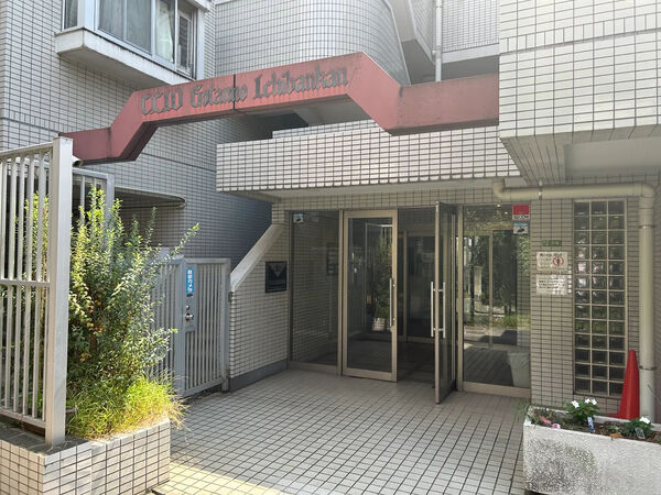 【クリオ五反野壱番館】エントランス