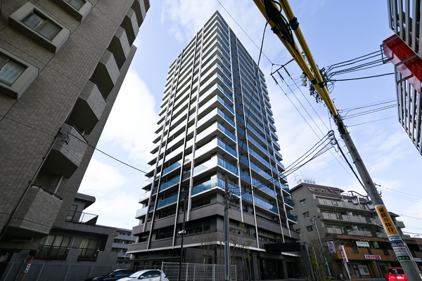 【ローレルタワー藤が丘】外観