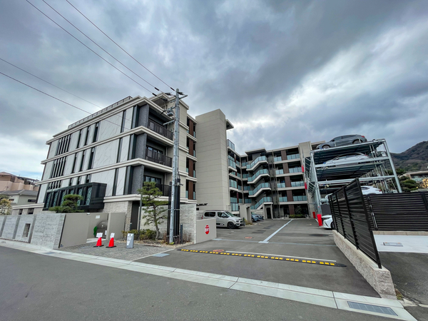 【シエリア宝塚】外観 【シエリア宝塚】外観