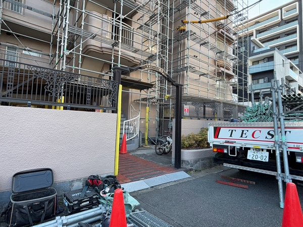 【スカイハイツ橋本】エントランス