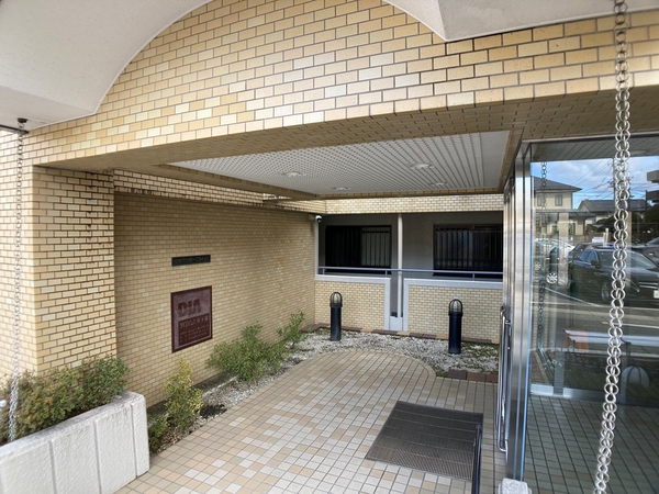 【ダイアパレス米ヶ袋】エントランスアプローチ