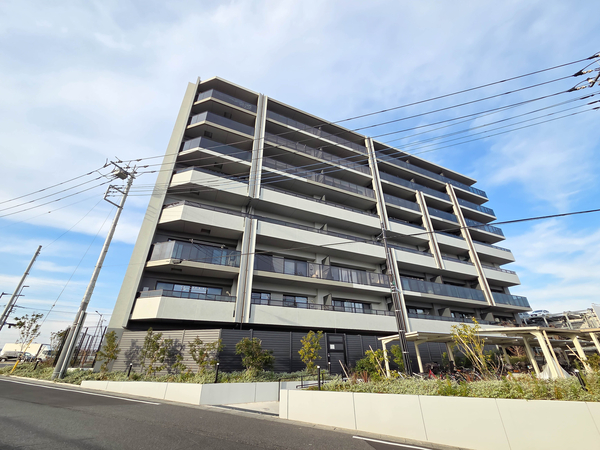 【レーベン八潮GRANFORDE】外観