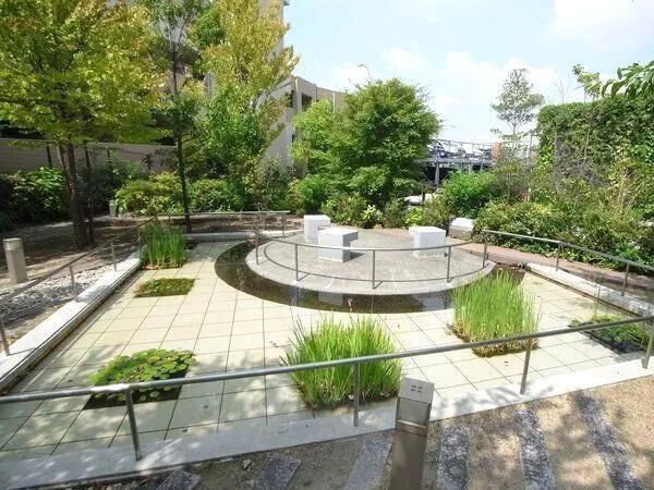 【グランドメゾン自由ヶ丘テラス】共用部分(中庭) 【グランドメゾン自由ヶ丘テラス】共用部分(中庭)