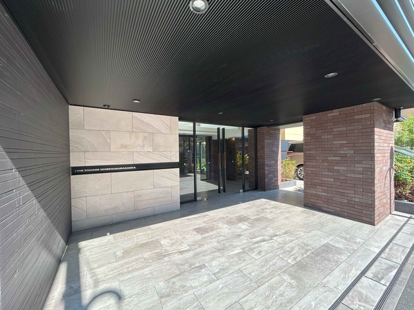 【ファインスクエア聖蹟桜ヶ丘】エントランス 【ファインスクエア聖蹟桜ヶ丘】エントランス