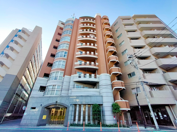 【グランシティ横濱ラフィーネ】外観