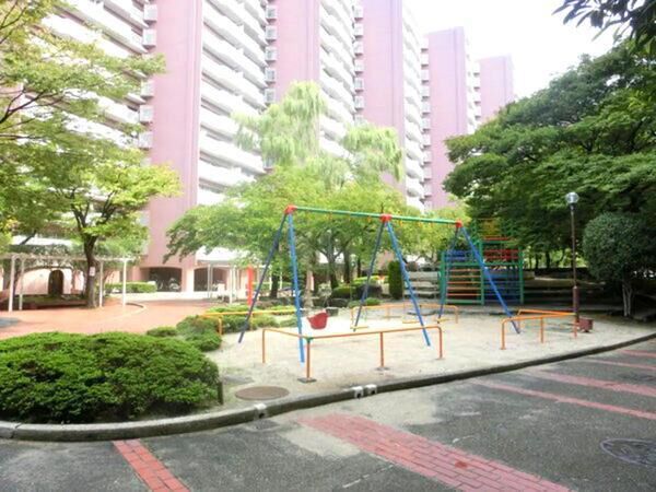 【矢田川パークハウス】共用部分(公園) 【矢田川パークハウス】共用部分(公園)