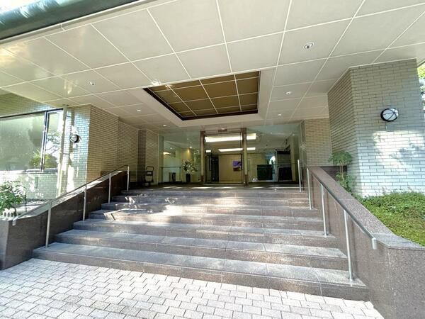 【サーパス牛田天水苑】エントランス2 【サーパス牛田天水苑】エントランス2