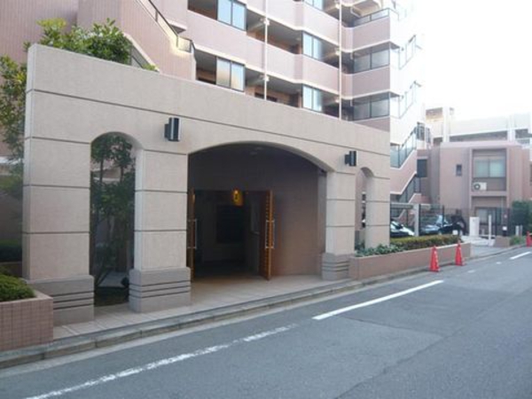 ナイスアーバン上大岡フラッツ