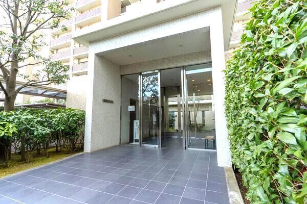 【アイ・プレイス稲毛】エントランス1