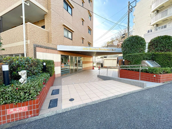 【ライオンズマンション大泉学園第7】エントランス