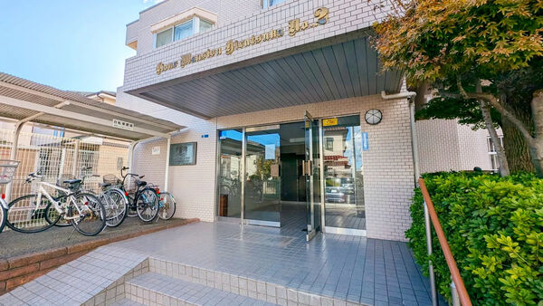 【ライオンズマンション平塚第2】エントランス 【ライオンズマンション平塚第2】エントランス