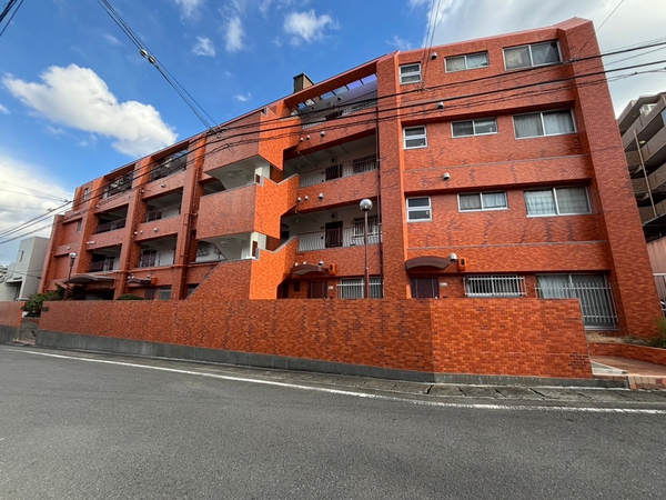 【ブラッサムコーポ藤が丘】外観