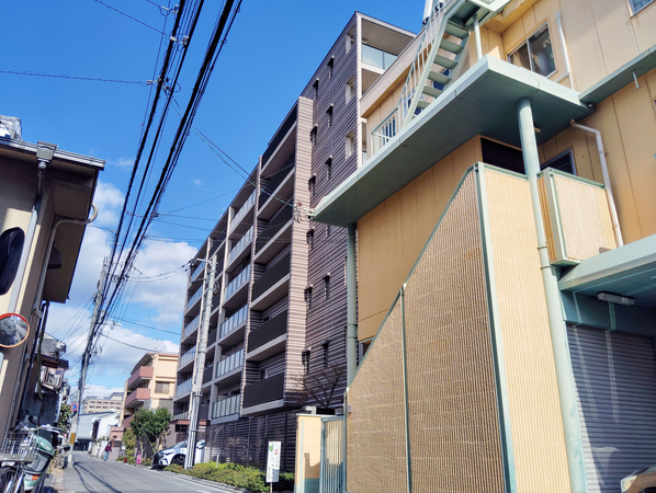 【プレイズ二条】外観